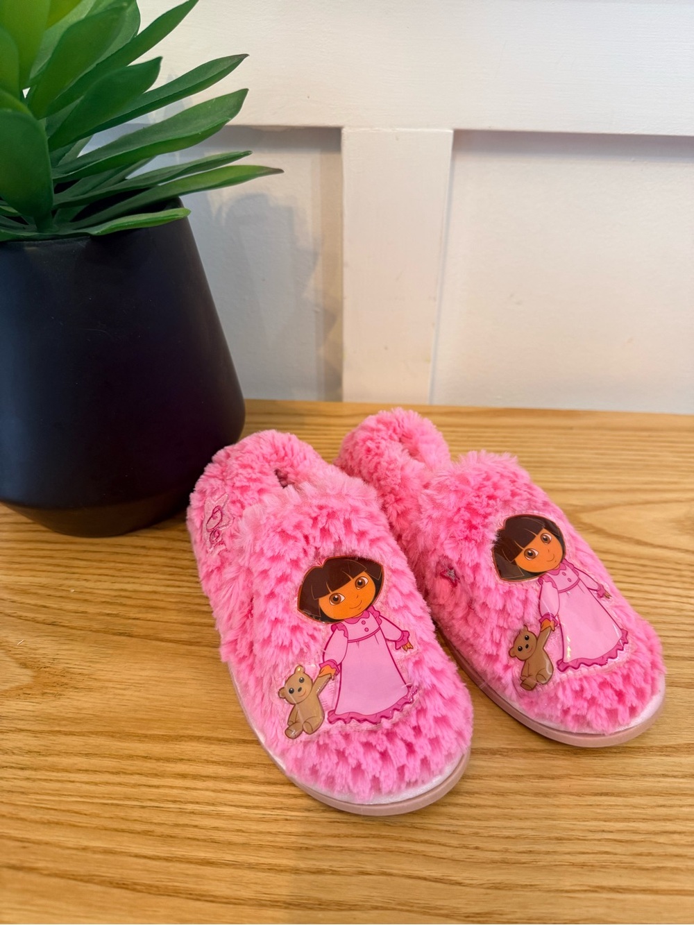 💫4/$25 • Dora The Explorer Pink Kids Plush Slip-On Slippers